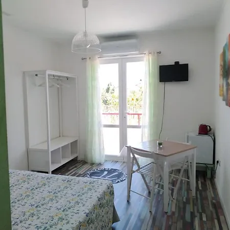 Pigreco فندق مبيت وإفطار ألبينغا